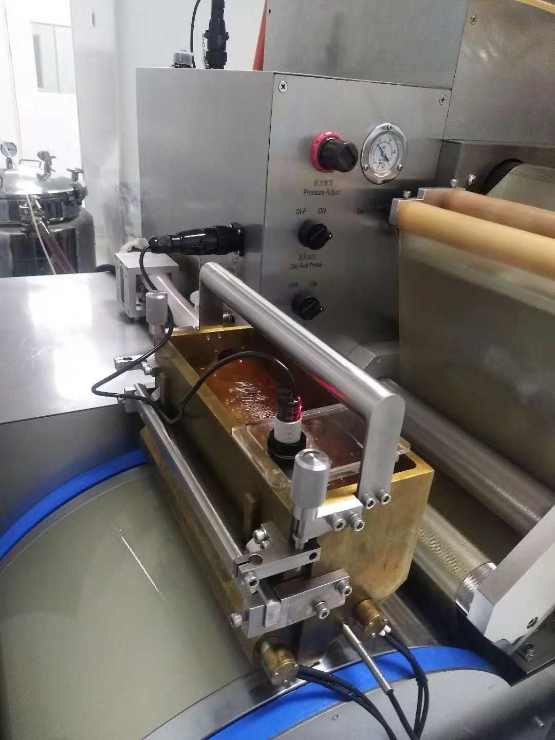 Cápsula macia de China 10inch que faz a máquina com Alto Plunging Precisão Empresa