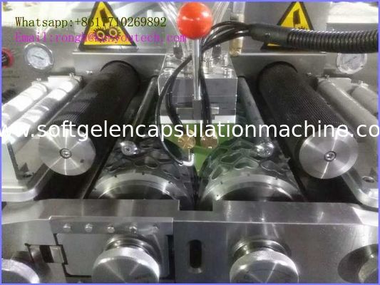 Máquina da capsulagem de um Softgel de 7 polegadas, Softgel que faz a máquina com micro lubrificação