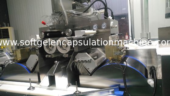 Máquina farmacêutica da cápsula de Softgel para o óleo de peixes Softgel 120000 PCes/H